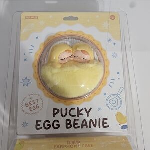 Popmart Pucky Egg Beanie Earphone Case NEW